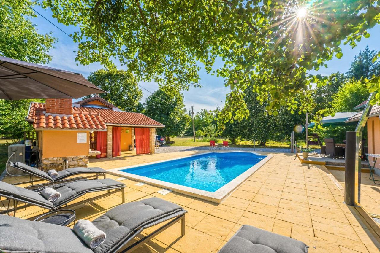 Villa Suzana'S Nature Hideout Gospić Dış mekan fotoğraf