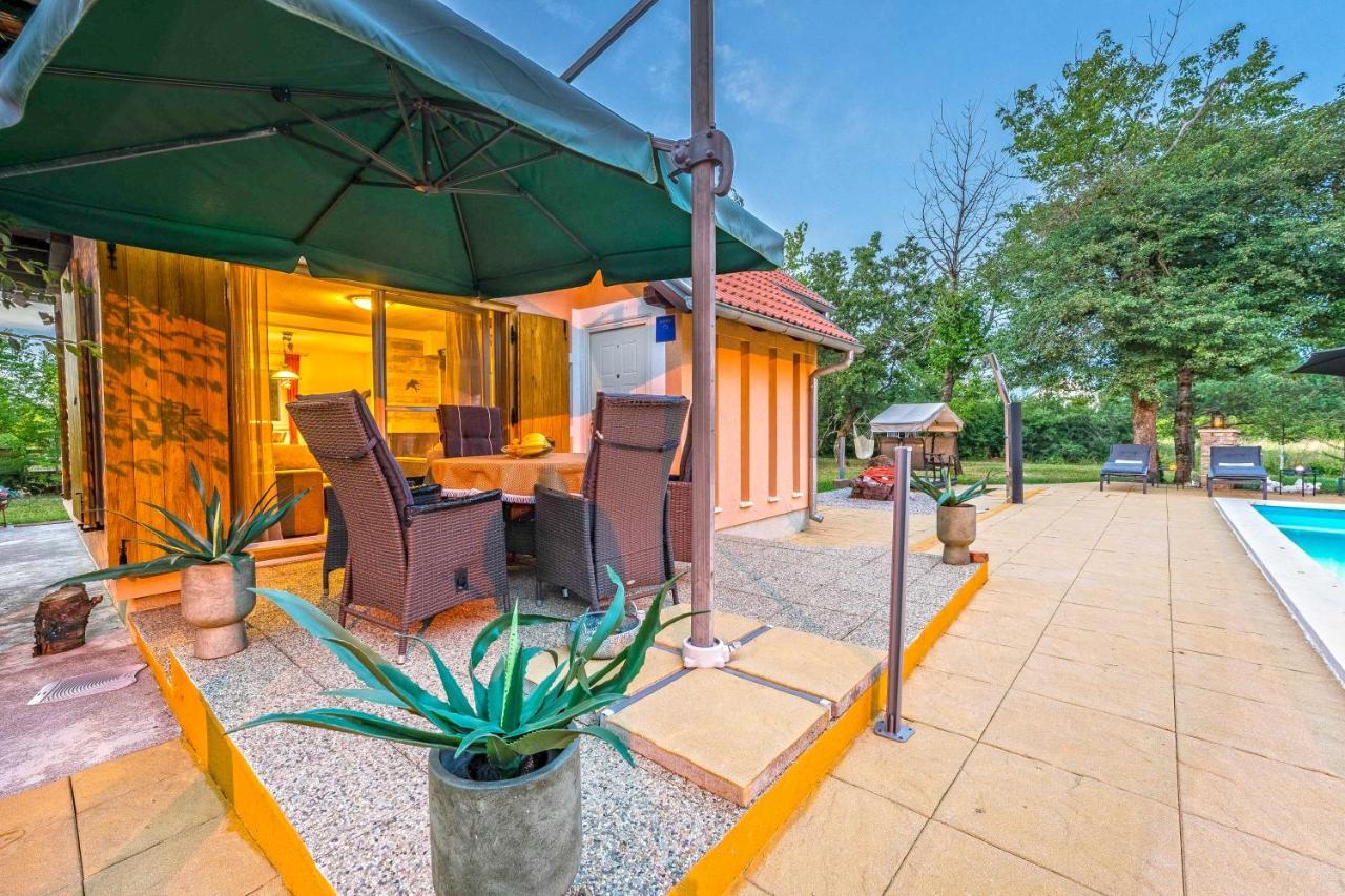 Villa Suzana'S Nature Hideout Gospić Dış mekan fotoğraf